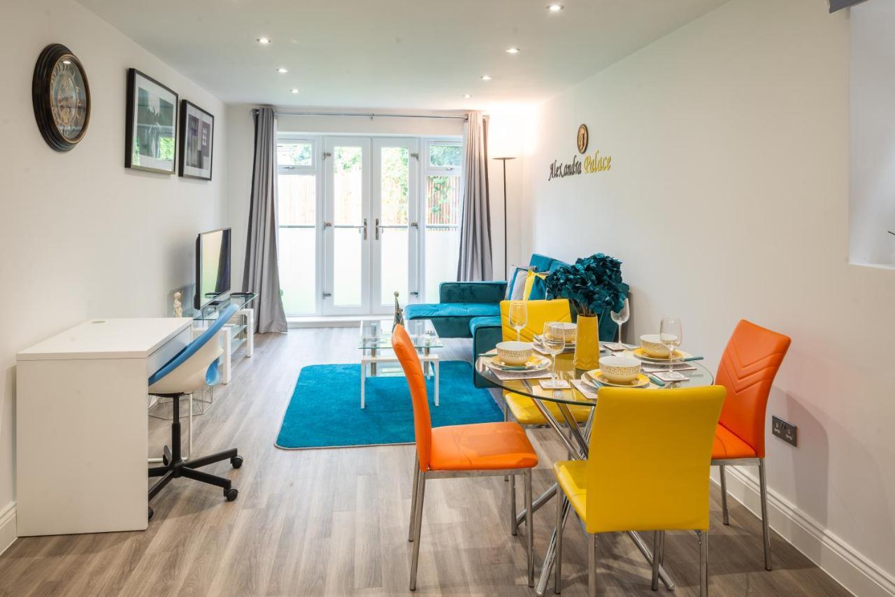 The 'Pinky' - Beautiful 1 Bed Apartment In Hatfield - Free Parking - Near Uni & Business Park - Big Savings On Long Stays Eksteriør bilde